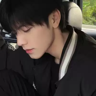 闻皎月